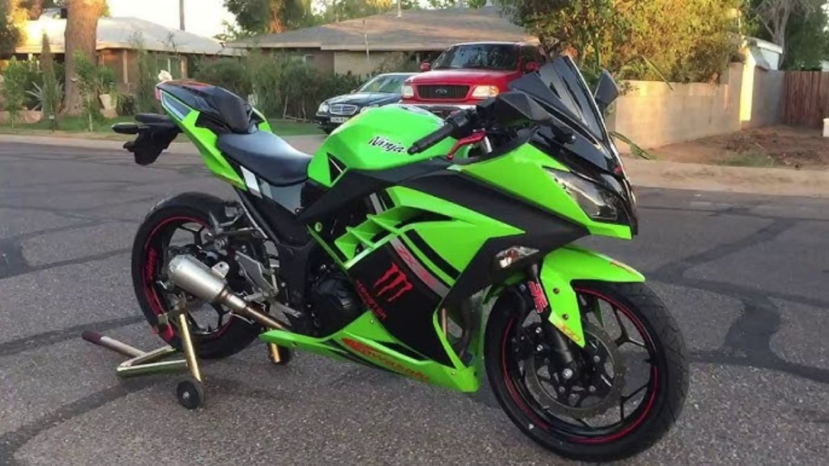 Kawasaki Ninja 300